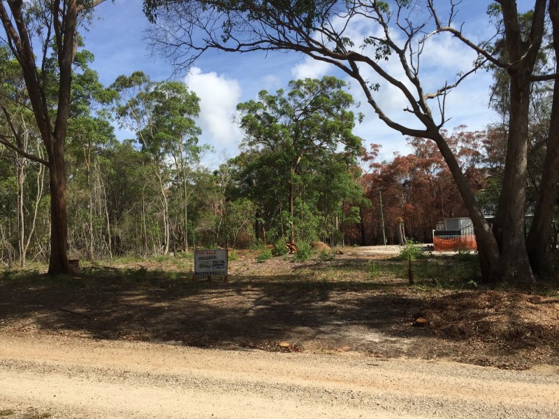 16 Burke Avenue, Russell Island QLD 4184