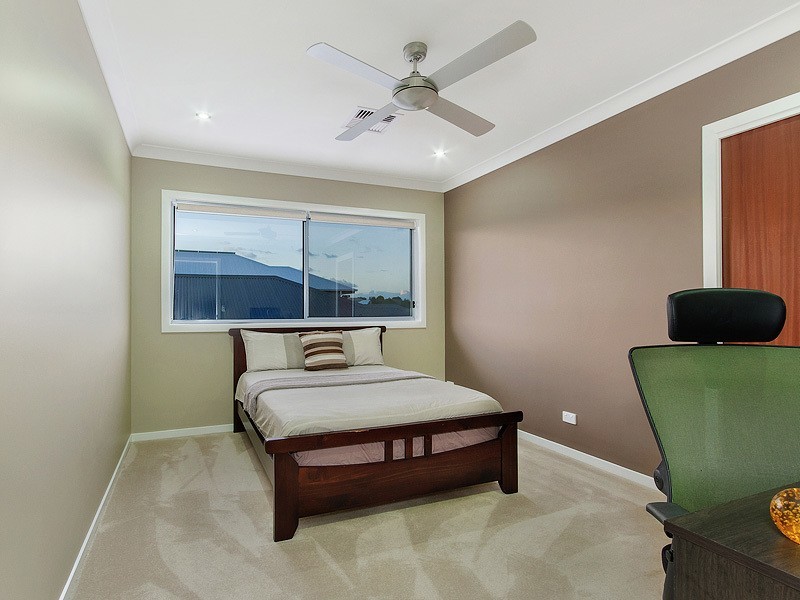 33 Birkdale Circuit, North Lakes QLD 4509