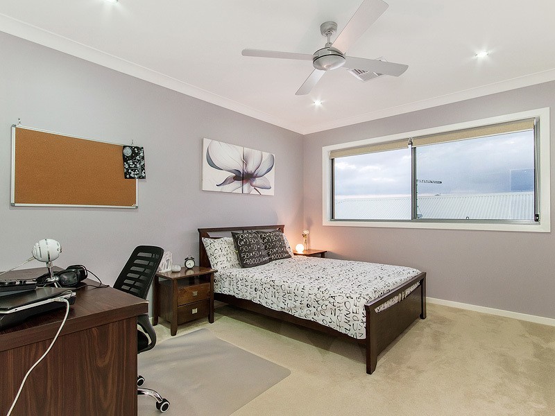 33 Birkdale Circuit, North Lakes QLD 4509