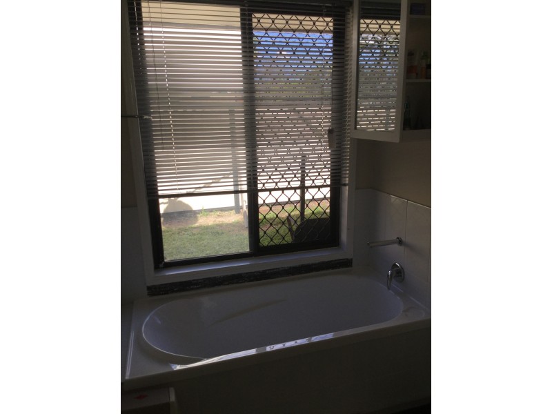 100 Spanns Road, Beenleigh QLD 4207