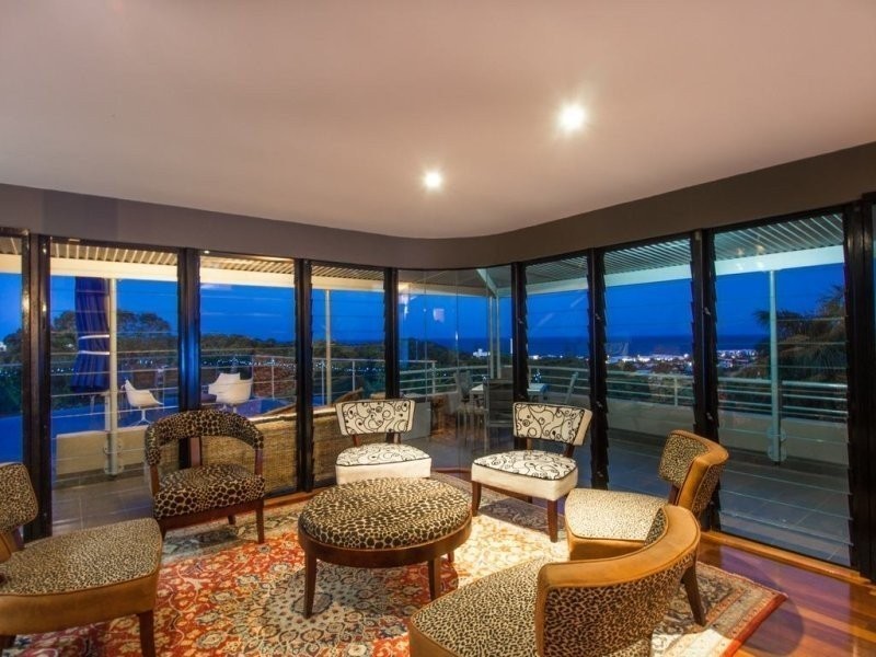 21 Yakola Parade, Alexandra Headland QLD 4572