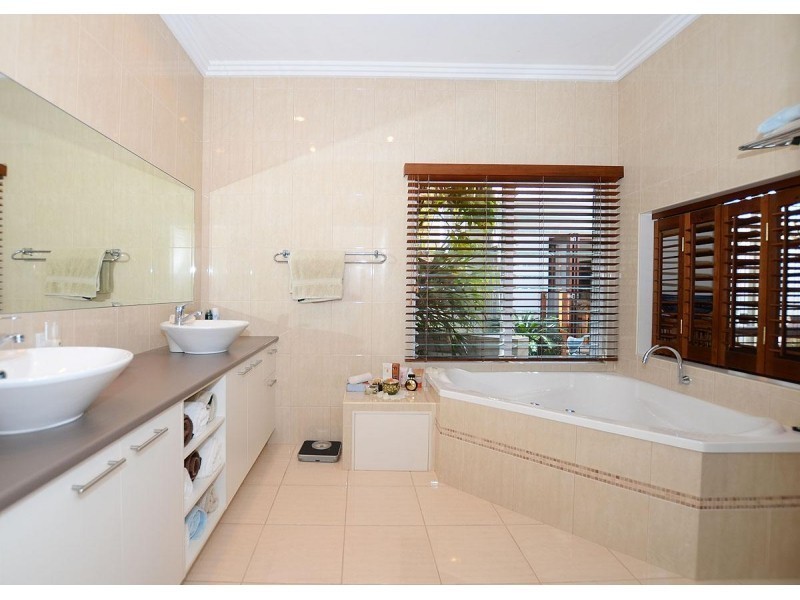 3 Sempfs Road, Dundowran Beach QLD 4655