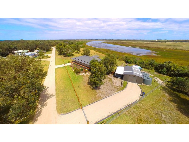 19 Mandalay Drive, The Honeysuckles VIC 3851