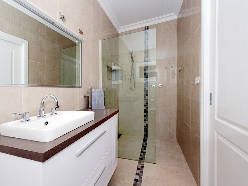 19 Mandalay Drive, The Honeysuckles VIC 3851