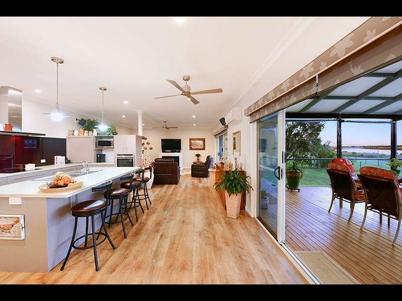 19 Mandalay Drive, The Honeysuckles VIC 3851