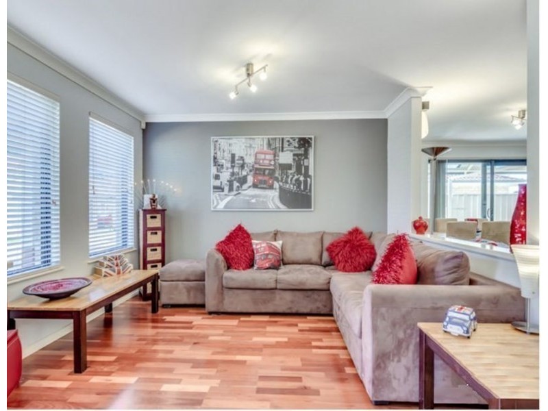 13/59 Third Avenue, Kelmscott WA 6111