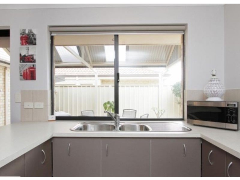 13/59 Third Avenue, Kelmscott WA 6111