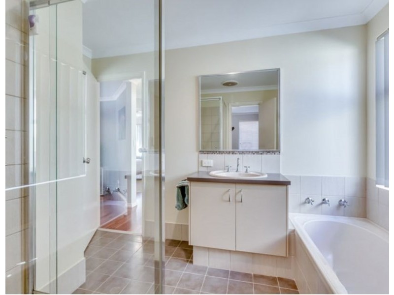 13/59 Third Avenue, Kelmscott WA 6111