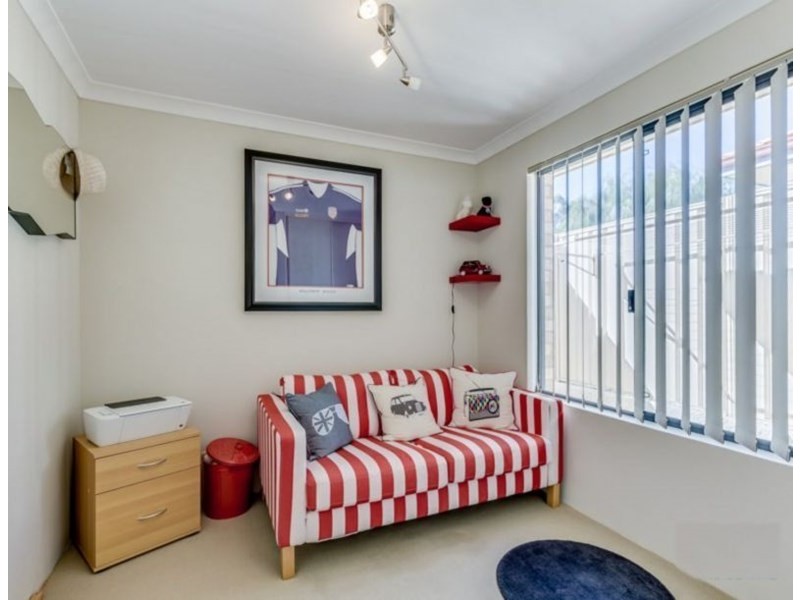 13/59 Third Avenue, Kelmscott WA 6111