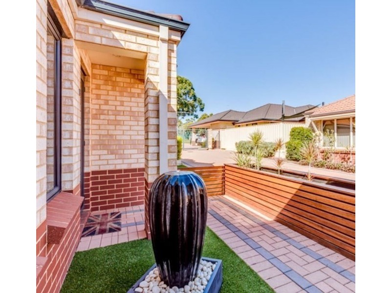 13/59 Third Avenue, Kelmscott WA 6111