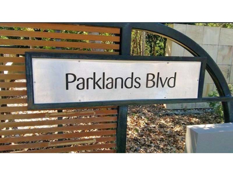 73 Parklands Boulevard, Wondunna QLD 4655