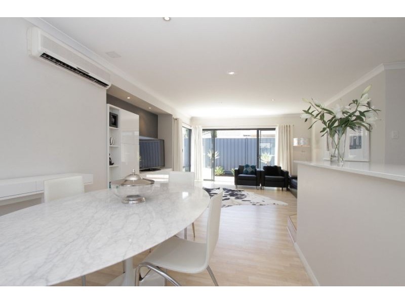 25 Klem Avenue, Redcliffe WA 6104
