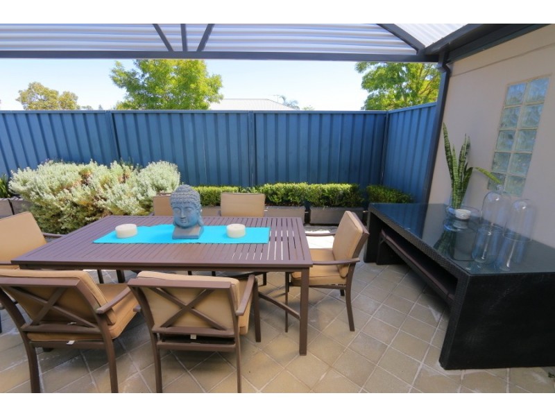 25 Klem Avenue, Redcliffe WA 6104