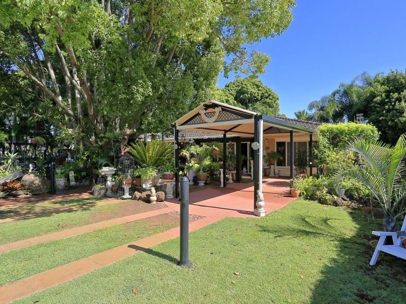 51 Macrossan Street, Childers QLD 4660