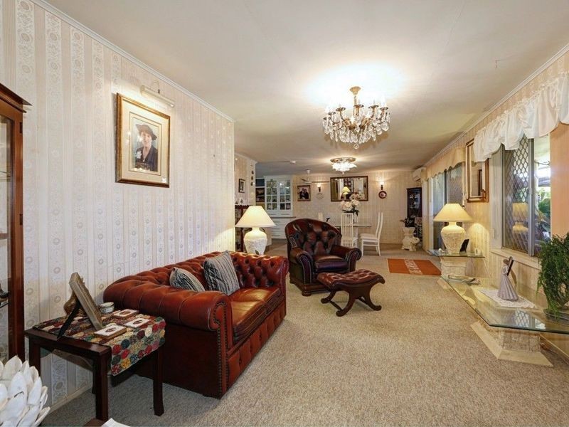 51 Macrossan Street, Childers QLD 4660