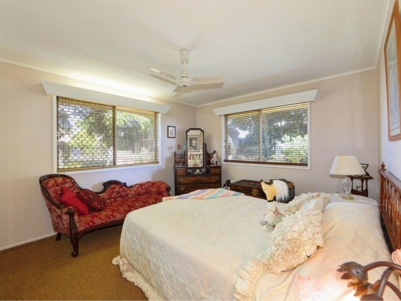 51 Macrossan Street, Childers QLD 4660