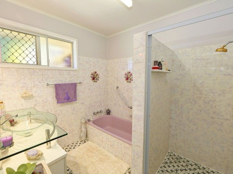 51 Macrossan Street, Childers QLD 4660