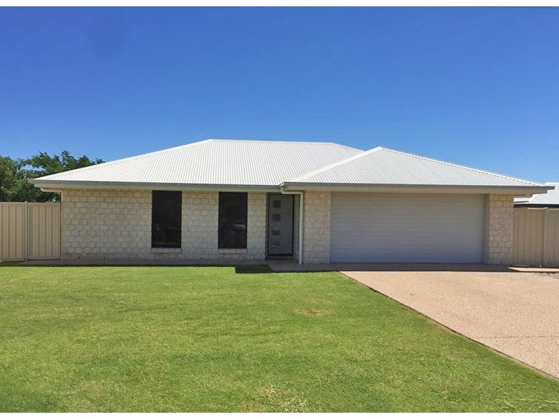 7 Highland Court, Emerald QLD 4720