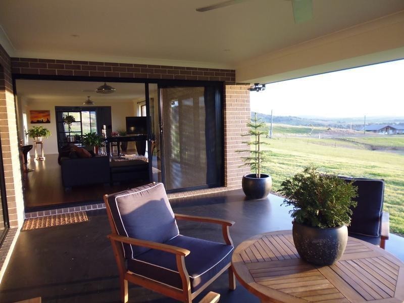 8 Lighthorse Parade, Glenbawn NSW 2337