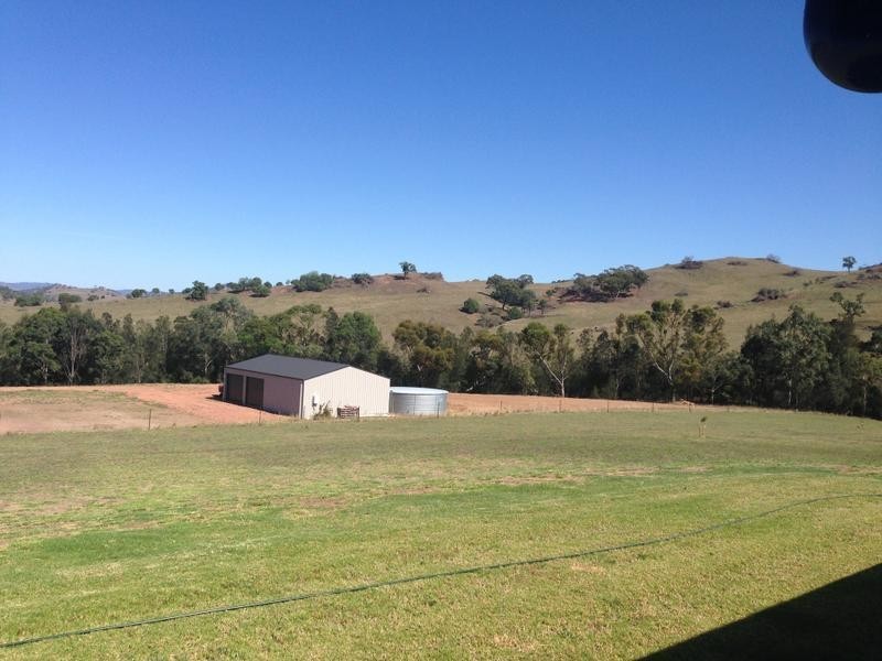8 Lighthorse Parade, Glenbawn NSW 2337