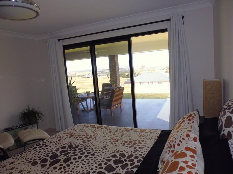 8 Lighthorse Parade, Glenbawn NSW 2337