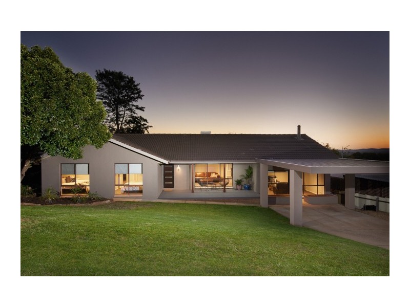 6 Lincoln Avenue, Tolland NSW 2650