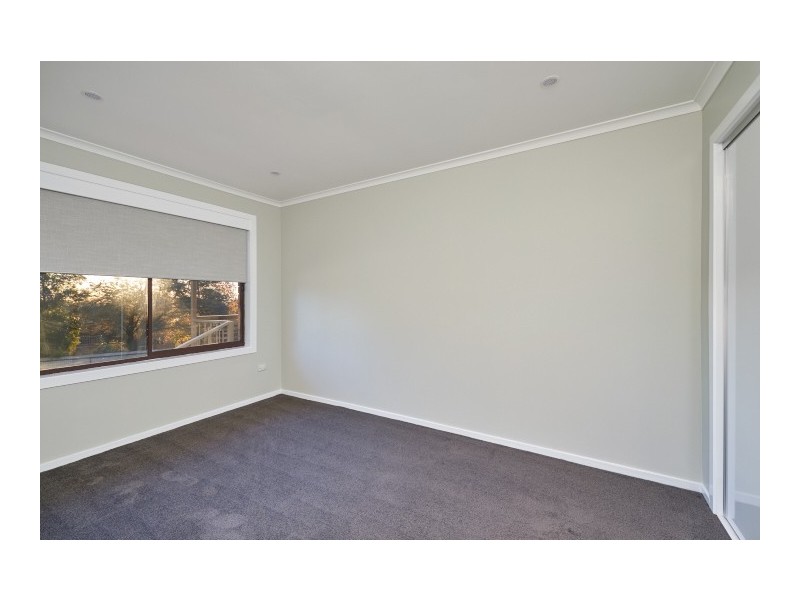 6 Lincoln Avenue, Tolland NSW 2650