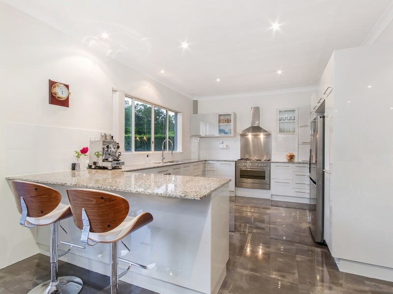 21 Howard Hughes Court, Maudsland QLD 4210