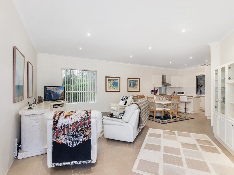 21 Howard Hughes Court, Maudsland QLD 4210