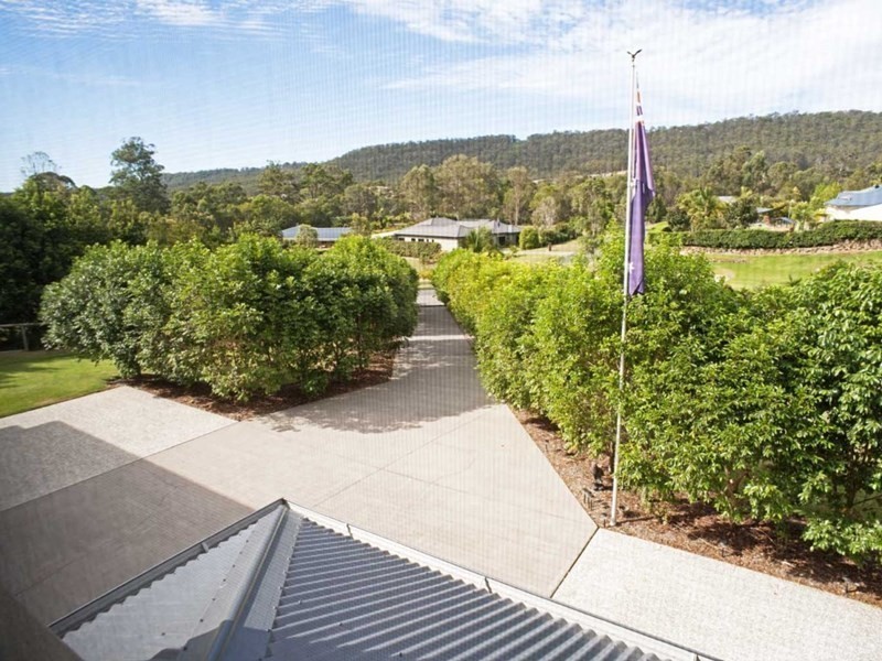 21 Howard Hughes Court, Maudsland QLD 4210