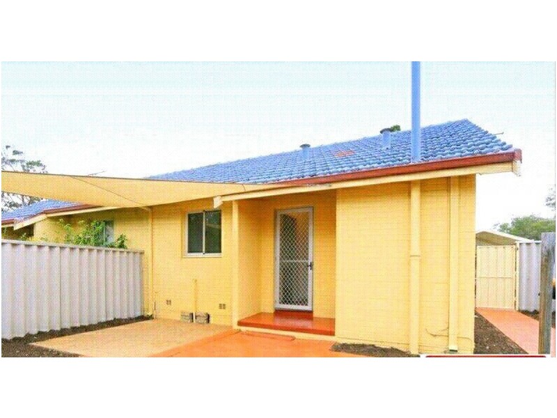 42a hudson rd, Withers WA 6230