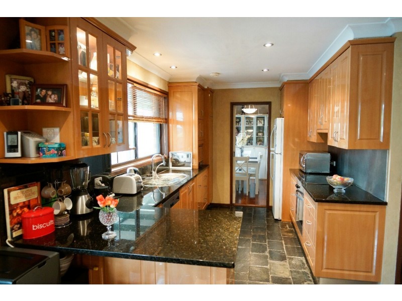 1 Clay Place, Eagle Vale NSW 2558