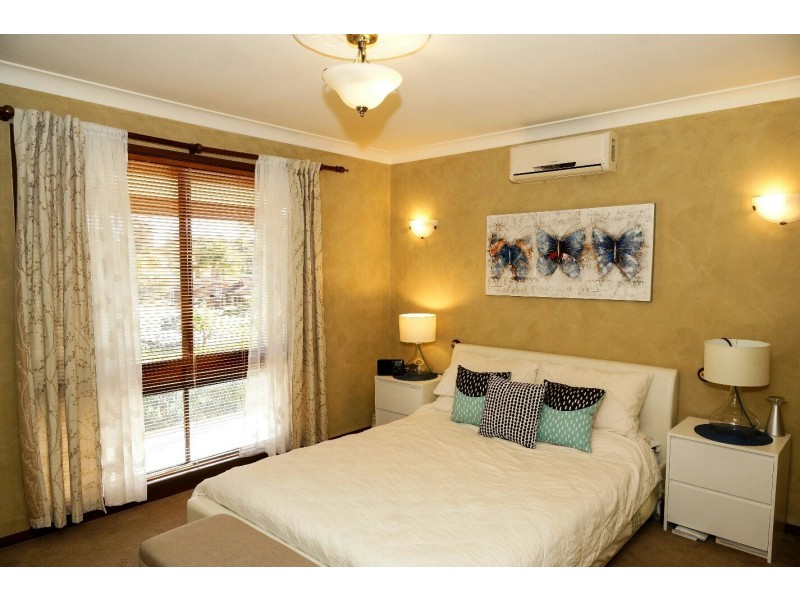 1 Clay Place, Eagle Vale NSW 2558