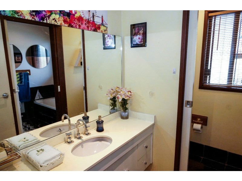 1 Clay Place, Eagle Vale NSW 2558