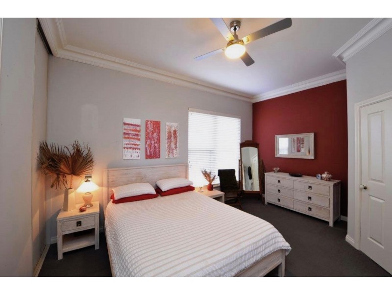 1 River Parade, Hallett Cove SA 5158