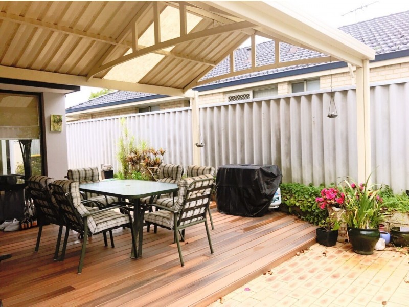 2 Honeyeater circle, Wembley WA 6014