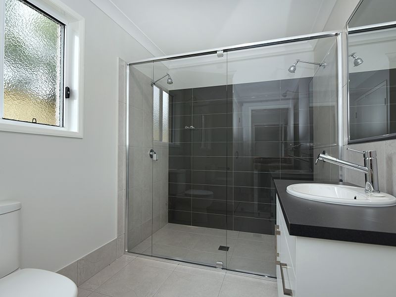2/2 Ranfurly Street, Newtown QLD 4350