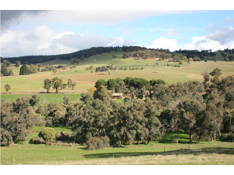 5897 Harvey Quindanning Road, Quindanning WA 6391