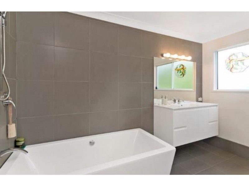 489 Trees Rd, Tallebudgera QLD 4228