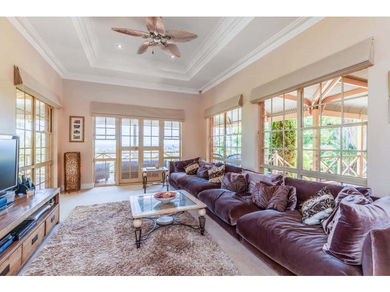 5 Teresa Court, Kelmscott WA 6111