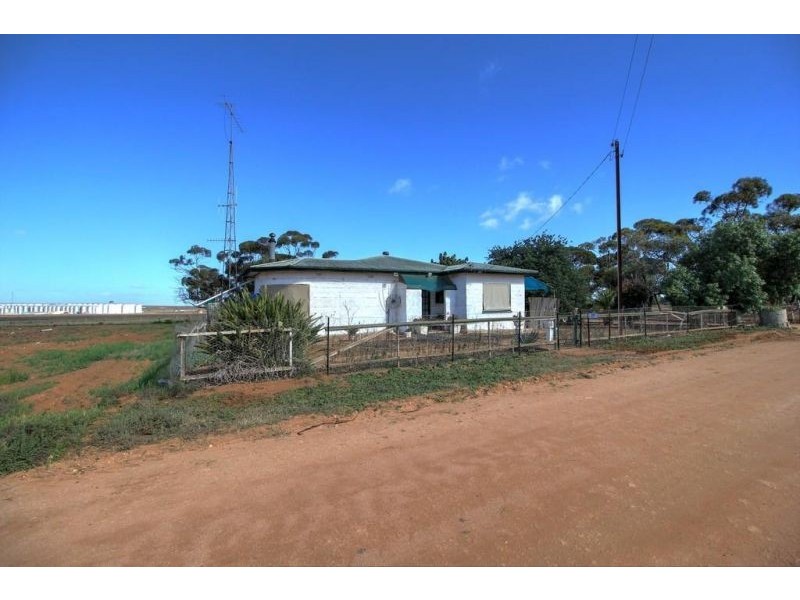 39 Henry road, Kingston On Murray SA 5331