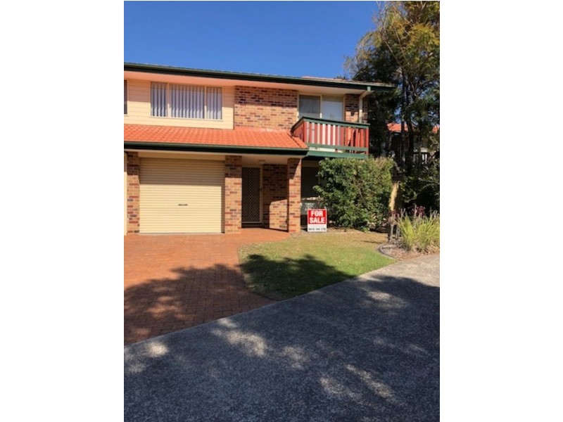 2/33 Government Rd, Labrador QLD 4215