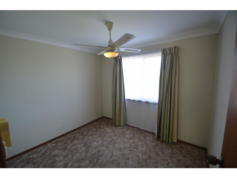 2 Dwyer Drive, Young NSW 2594