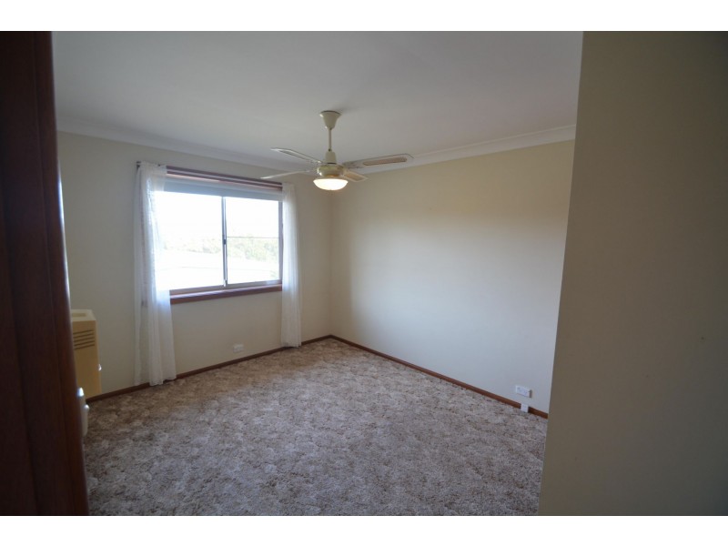 2 Dwyer Drive, Young NSW 2594