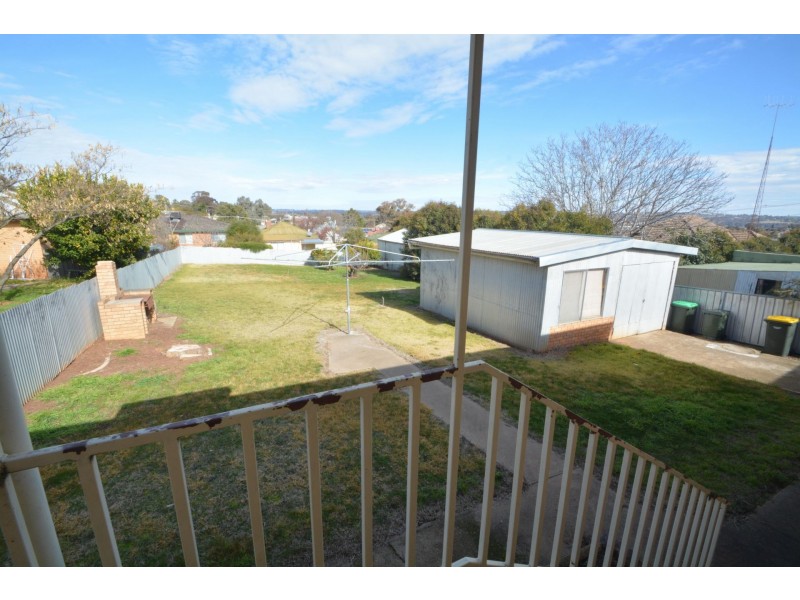 2 Dwyer Drive, Young NSW 2594