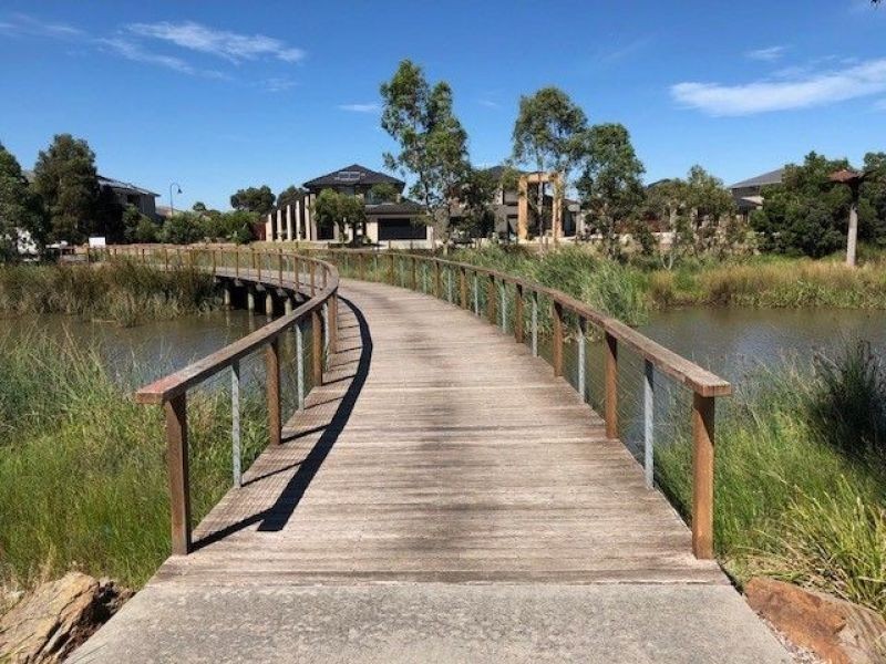 24 Freshwater Blvd, Lyndhurst VIC 3975