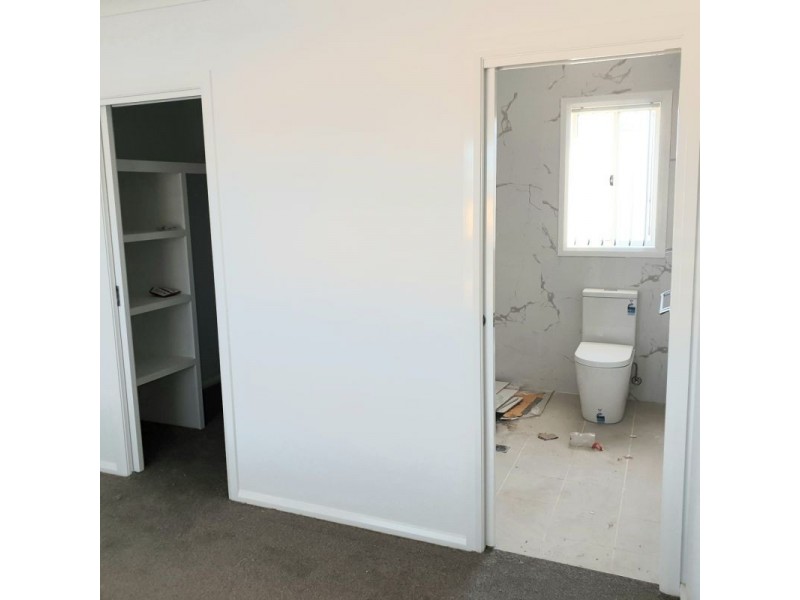 27 William Maker Dr, Orange NSW 2800