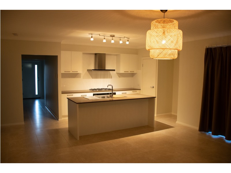 10 Garsden st, Redcliffe QLD 4020