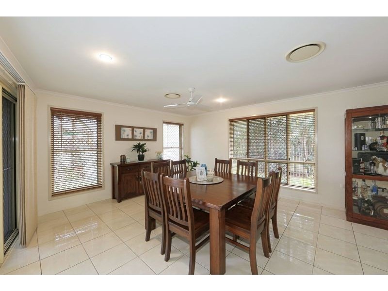 4 Mountney Street, Avoca QLD 4670