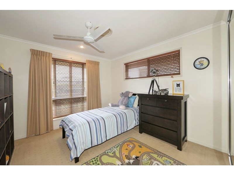 4 Mountney Street, Avoca QLD 4670